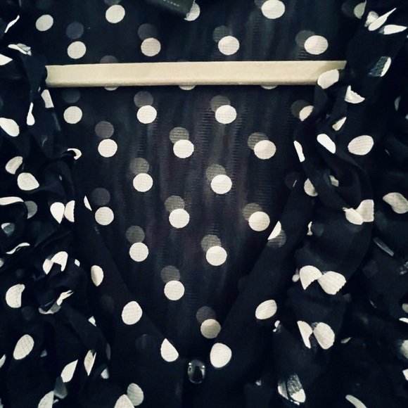 5/$30 Black and white polka dot Inc . Double mesh with buttons and ruffles. - Picture 3 of 6